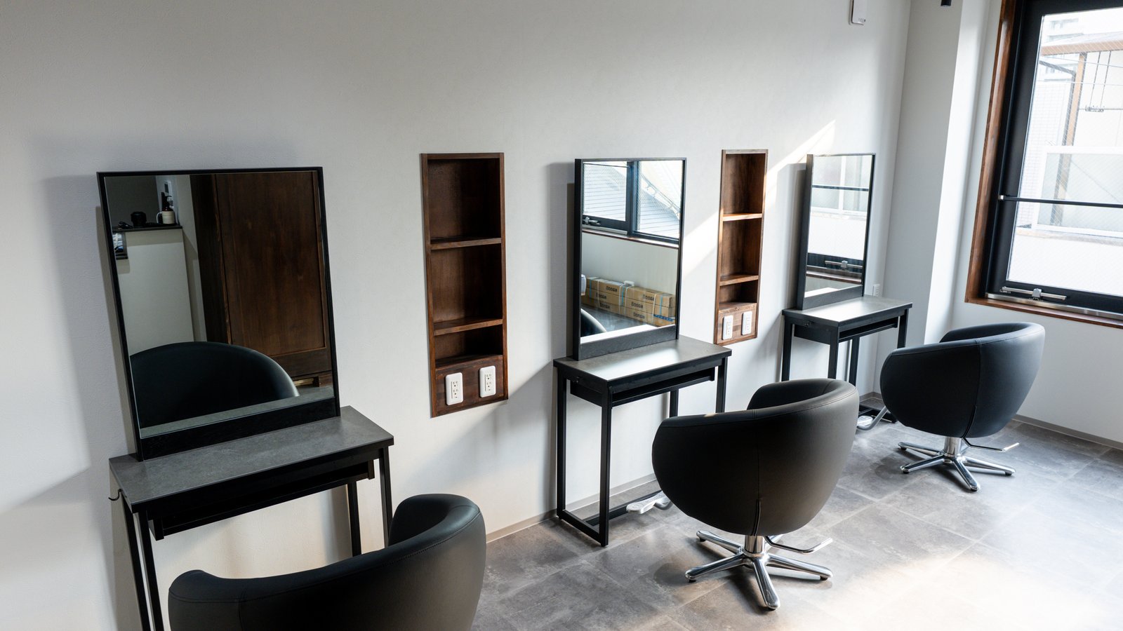Lia hair salon のセット面